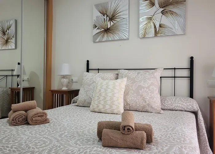 Bajo Precioso En Primera Linea De Vera-Playa Con Piscina Privada Y Terraza!