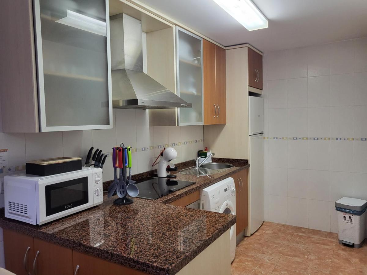 Bajo Precioso En Primera Linea De Vera-playa Con Piscina Privada Y Terraza!