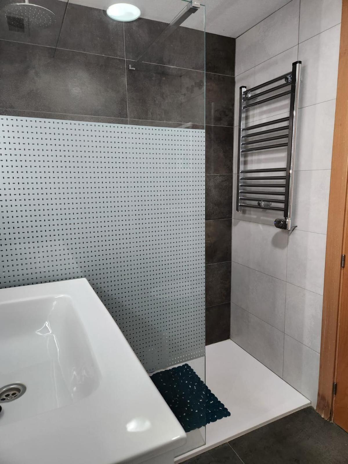 Bajo Precioso En Primera Linea De Vera-playa Con Piscina Privada Y Terraza! *